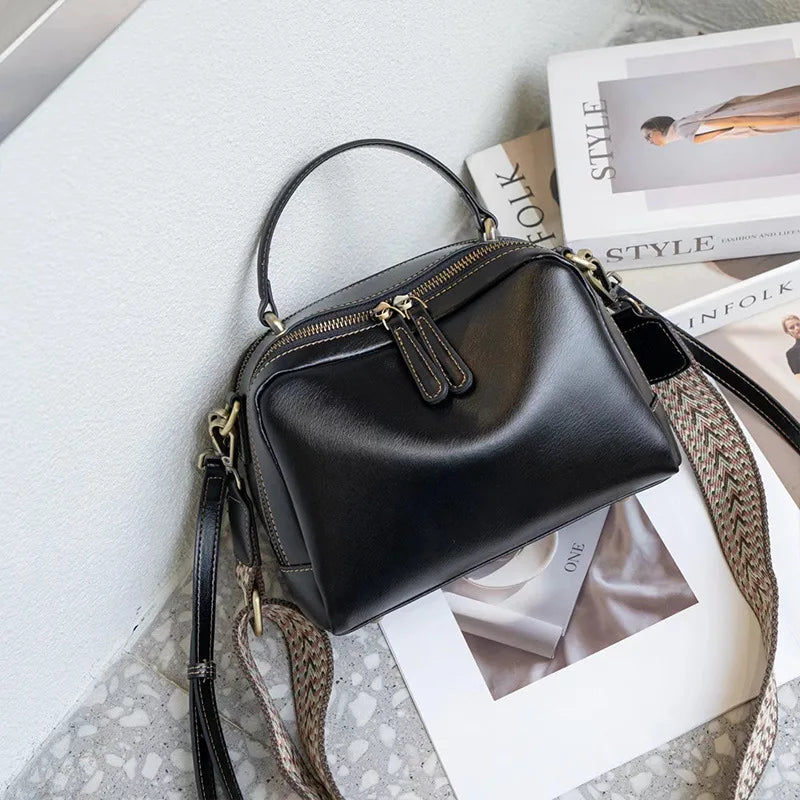 Leather shoulder bag