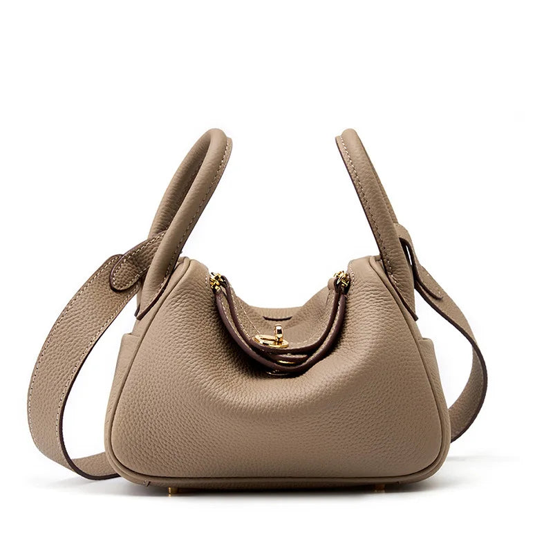 Leather saddle shoulder bag