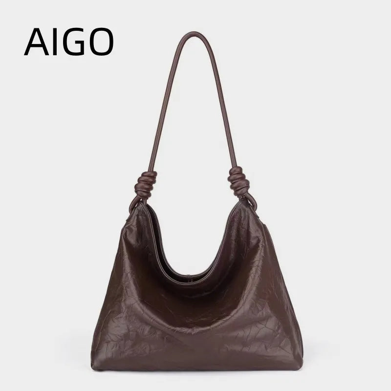 Leather bucket shoulder bag